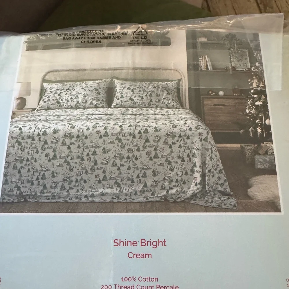 CATH KIDSTON fun sheets. Queen size set,but I have other sizes and patterns too.